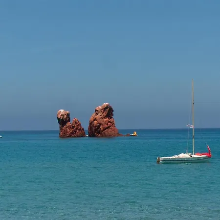 Su Nenneri Beach Apartment