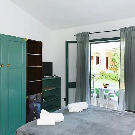 Su Nenneri Beach Apartment Bari Sardo